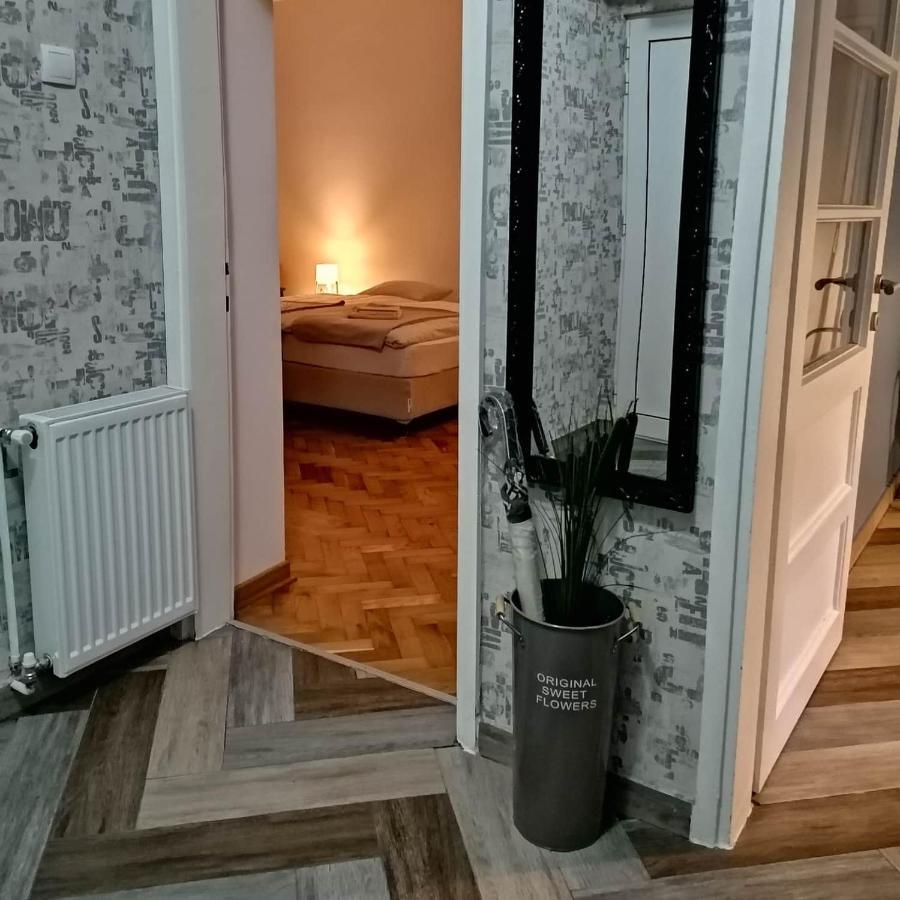 ורסאק Hills Apartments מראה חיצוני תמונה