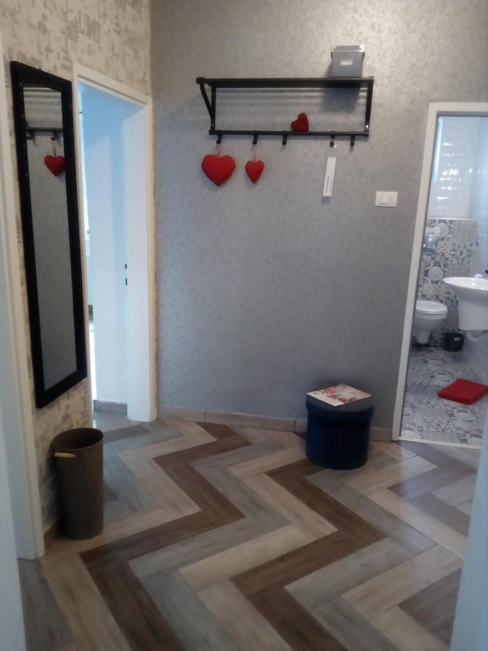 ורסאק Hills Apartments מראה חיצוני תמונה